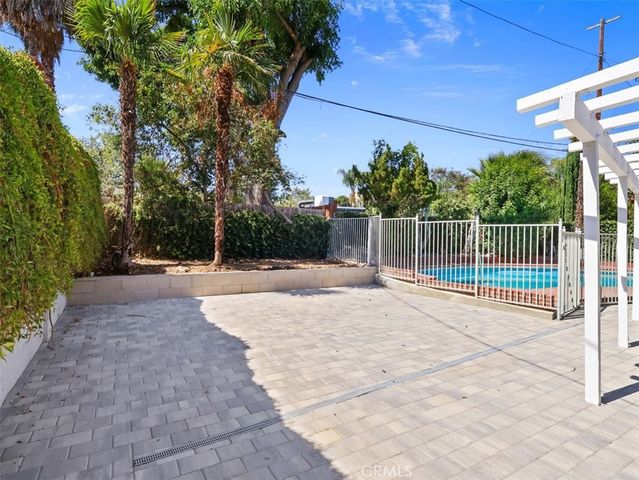 23119 Gainford Street, Woodland Hills, CA 91364