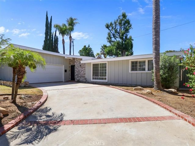 23119 Gainford Street, Woodland Hills, CA 91364