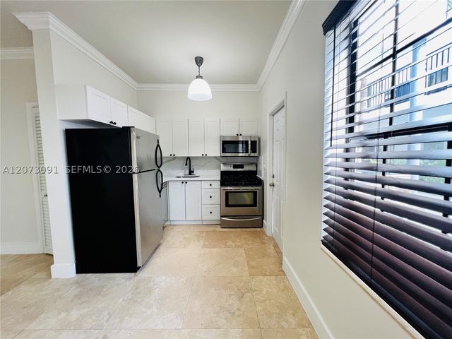 1470 Lincoln Ter 2, Miami Beach, FL 33139