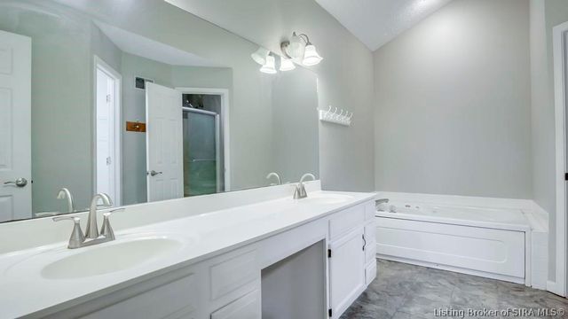 605 Buck Boulevard, Clarksville, IN 47172