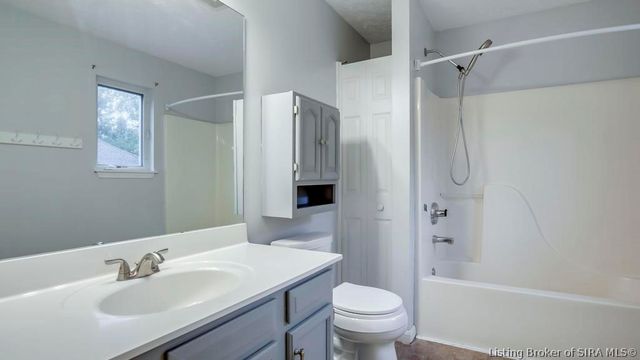 605 Buck Boulevard, Clarksville, IN 47172