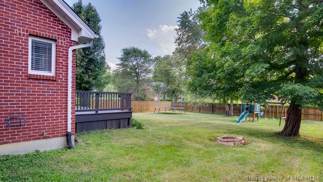 605 Buck Boulevard, Clarksville, IN 47172