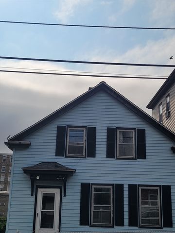 90 Tremont St, Fall River, MA 02720
