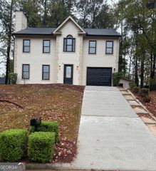 5397 Fox Valley Trace, Stone Mountain, GA 30088