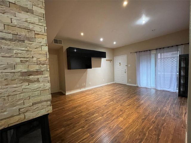 8055 Cambridge Street 79, Houston, TX 77054