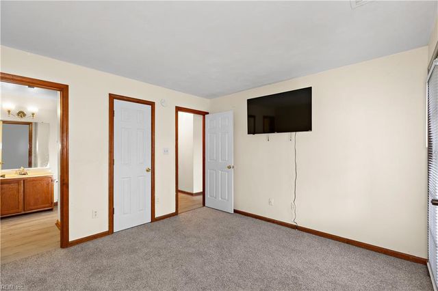 3468 Clover Meadows DR, Chesapeake, VA 23321