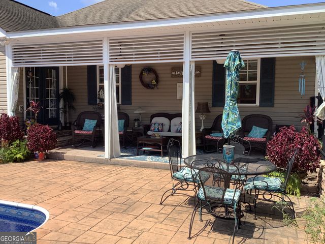 1429 Fairway Drive, Roanoke, AL 36274