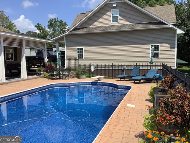 1429 Fairway Drive, Roanoke, AL 36274