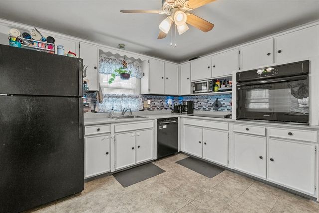 285 Den Quarry Rd, Lynn, MA 01904