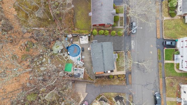 285 Den Quarry Rd, Lynn, MA 01904