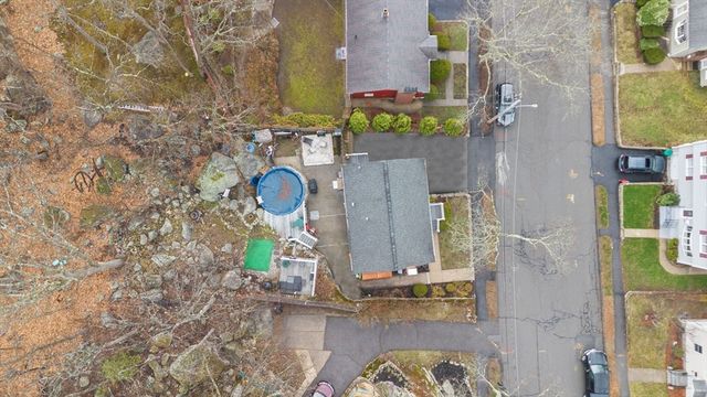 285 Den Quarry Rd, Lynn, MA 01904