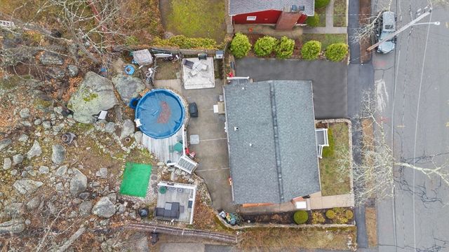 285 Den Quarry Rd, Lynn, MA 01904