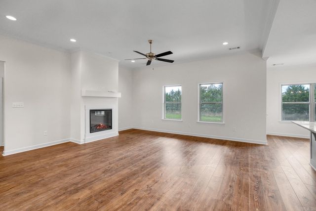 21 Lewis Loop, Greenbrier, AR 72058