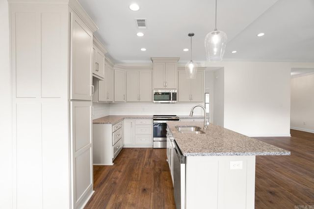 21 Lewis Loop, Greenbrier, AR 72058