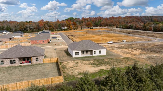 21 Lewis Loop, Greenbrier, AR 72058