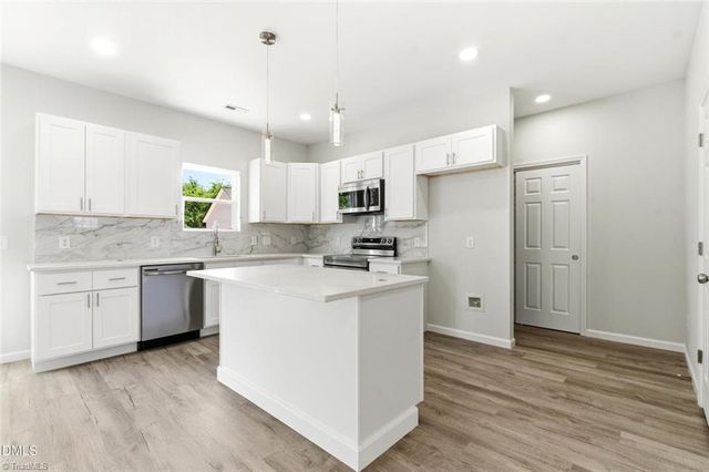 803 Lakeside Avenue, Burlington, NC 27521