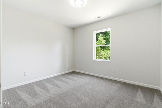 803 Lakeside Avenue, Burlington, NC 27521