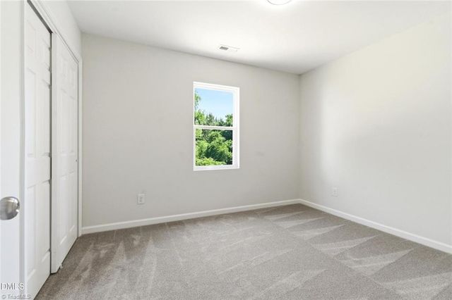 803 Lakeside Avenue, Burlington, NC 27521