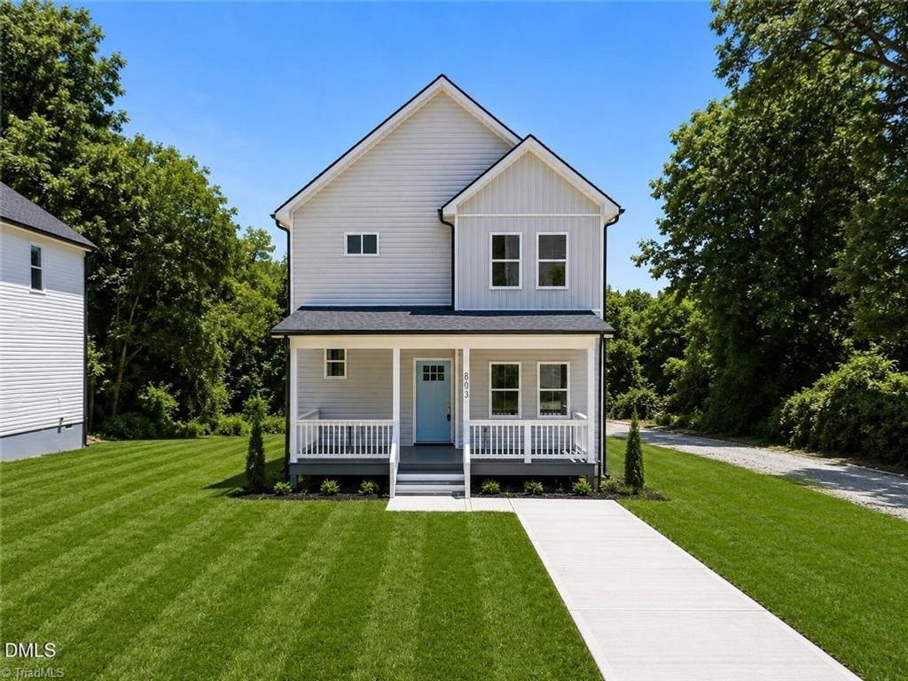 803 Lakeside Avenue, Burlington, NC 27521