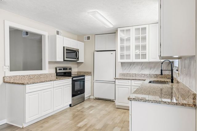 615 Burcale Road Circle, Myrtle Beach, SC 29579