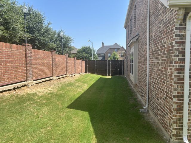 2000 Bent Creek Way, Mansfield, TX 76063