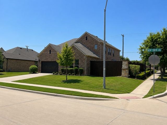 2000 Bent Creek Way, Mansfield, TX 76063