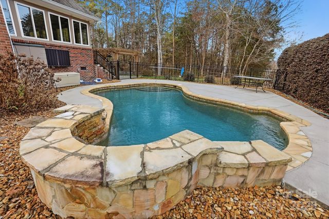 1427 Doe Ridge Lane, Fort Mill, SC 29715