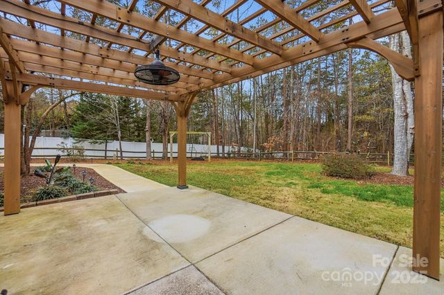 1427 Doe Ridge Lane, Fort Mill, SC 29715