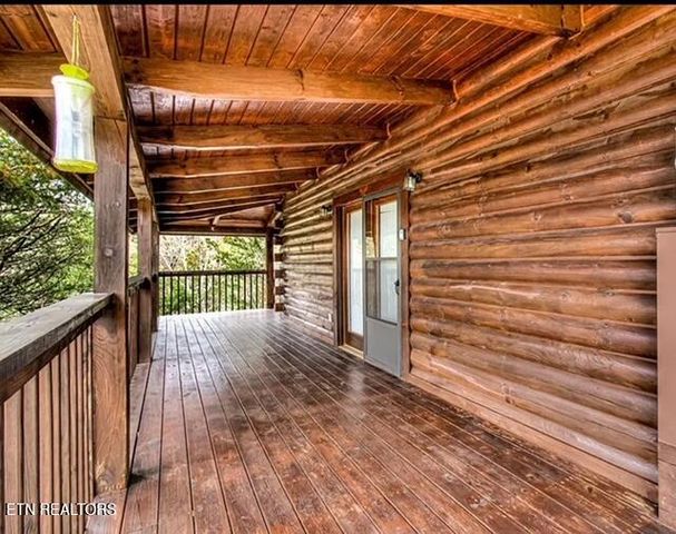 2234 Eagle Feather Drive, Sevierville, TN 37876