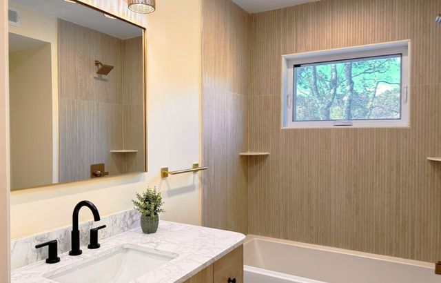 26 Reed St, Arlington, MA 02474
