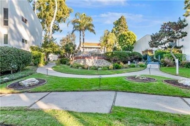 601 S Prospect 103, Redondo Beach, CA 90277