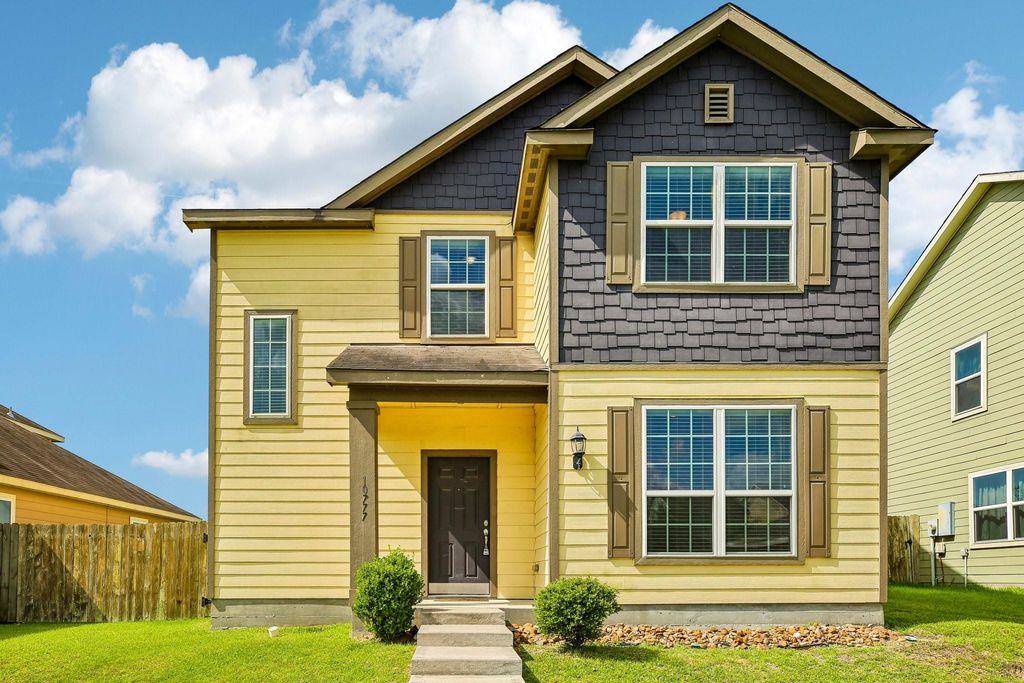 10777 S Lake Mist Lane, Willis, TX 77318