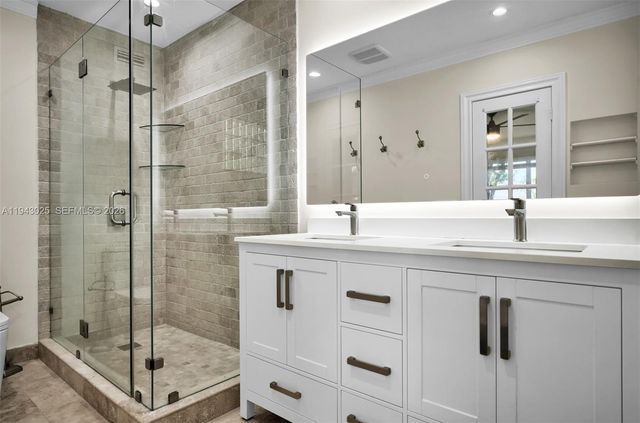 7695 SW 142nd St, Palmetto Bay, FL 33158