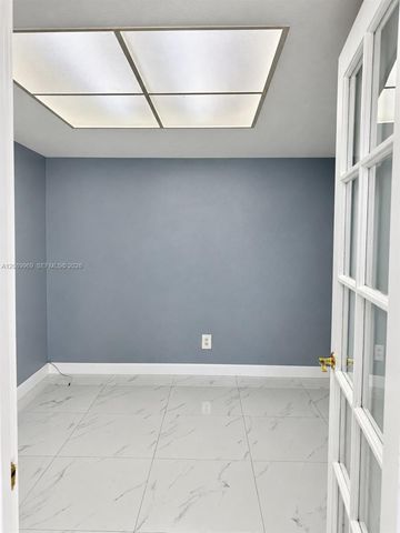 18310 NW 85th Avenue, Hialeah, FL 33015