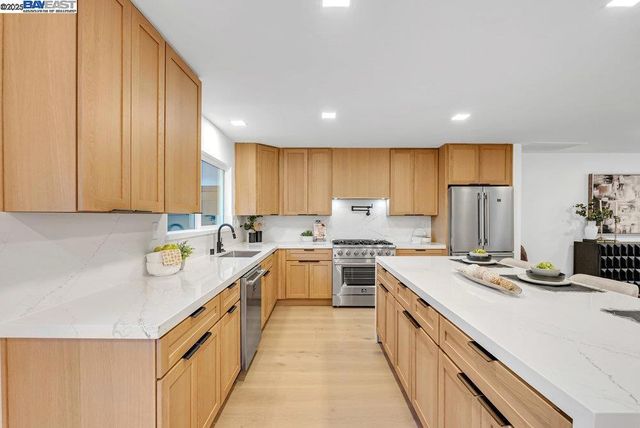 4374 emory way, Livermore, CA 94550