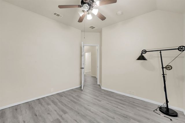 629 Rosarita Road, Arlington, TX 76002