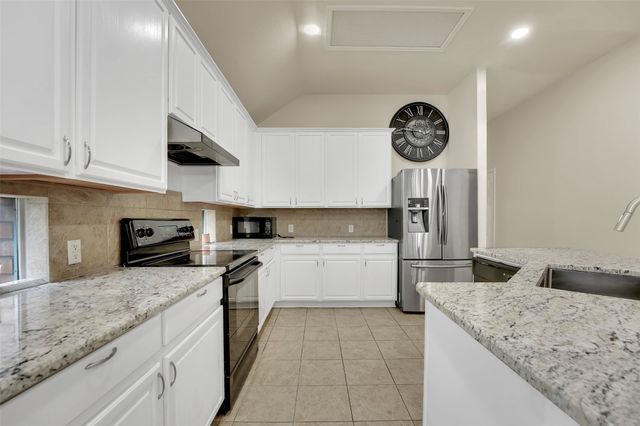 629 Rosarita Road, Arlington, TX 76002