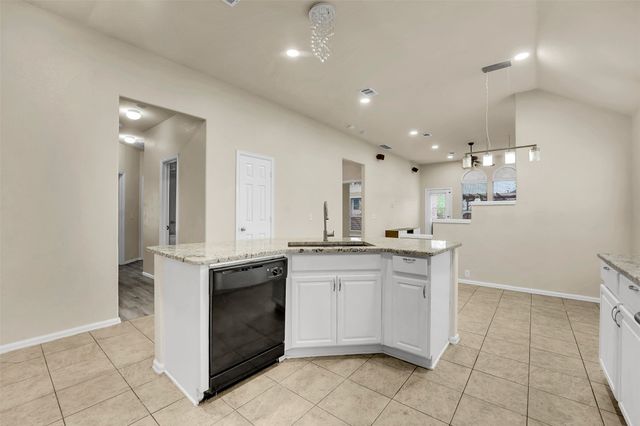 629 Rosarita Road, Arlington, TX 76002