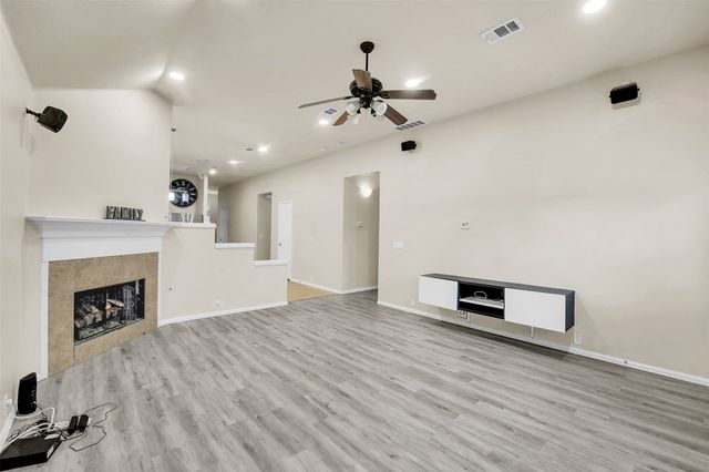 629 Rosarita Road, Arlington, TX 76002