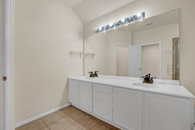629 Rosarita Road, Arlington, TX 76002