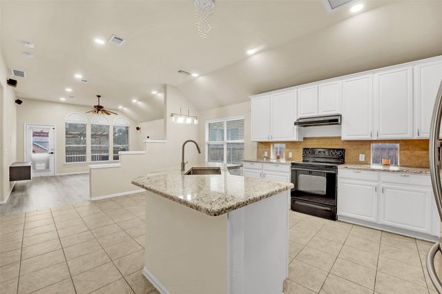 629 Rosarita Road, Arlington, TX 76002