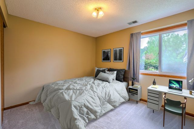 1225 Ferndale Street N B1, Maplewood, MN 55119
