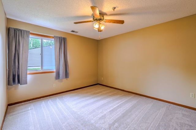 1225 Ferndale Street N B1, Maplewood, MN 55119
