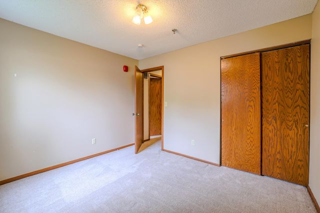 1225 Ferndale Street N B1, Maplewood, MN 55119