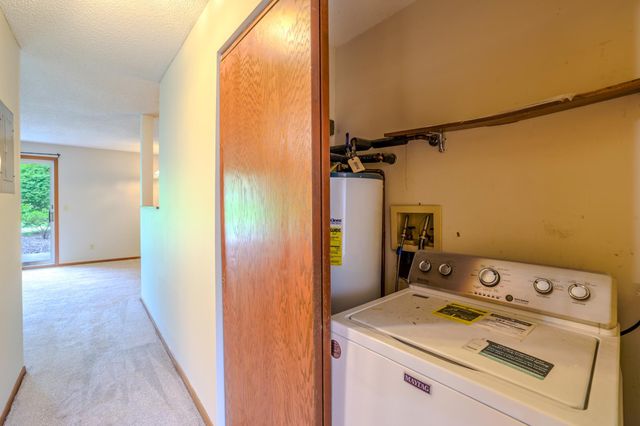 1225 Ferndale Street N B1, Maplewood, MN 55119