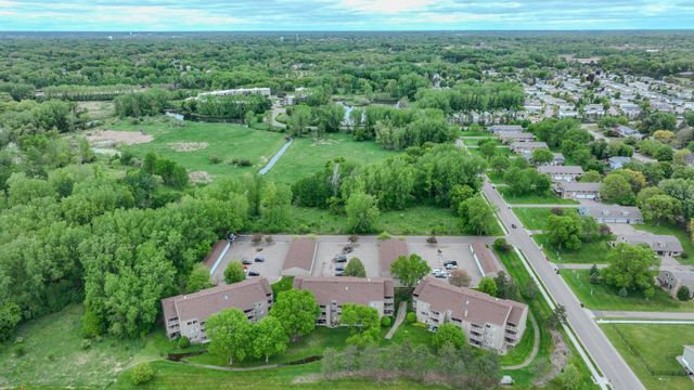 1225 Ferndale Street N B1, Maplewood, MN 55119