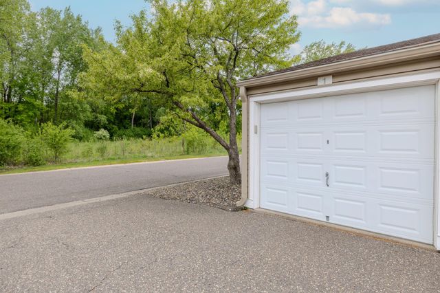 1225 Ferndale Street N B1, Maplewood, MN 55119