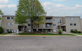 1225 Ferndale Street N B1, Maplewood, MN 55119