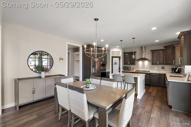 7659 Crimson Court, Utica, MI 48316