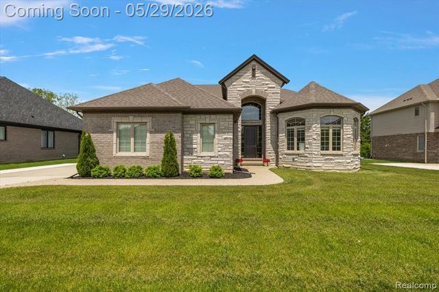 7659 Crimson Court, Utica, MI 48316